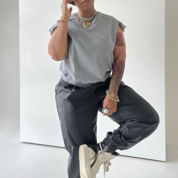 Cropped sleeve sweatshirt - Picture 6 of 6